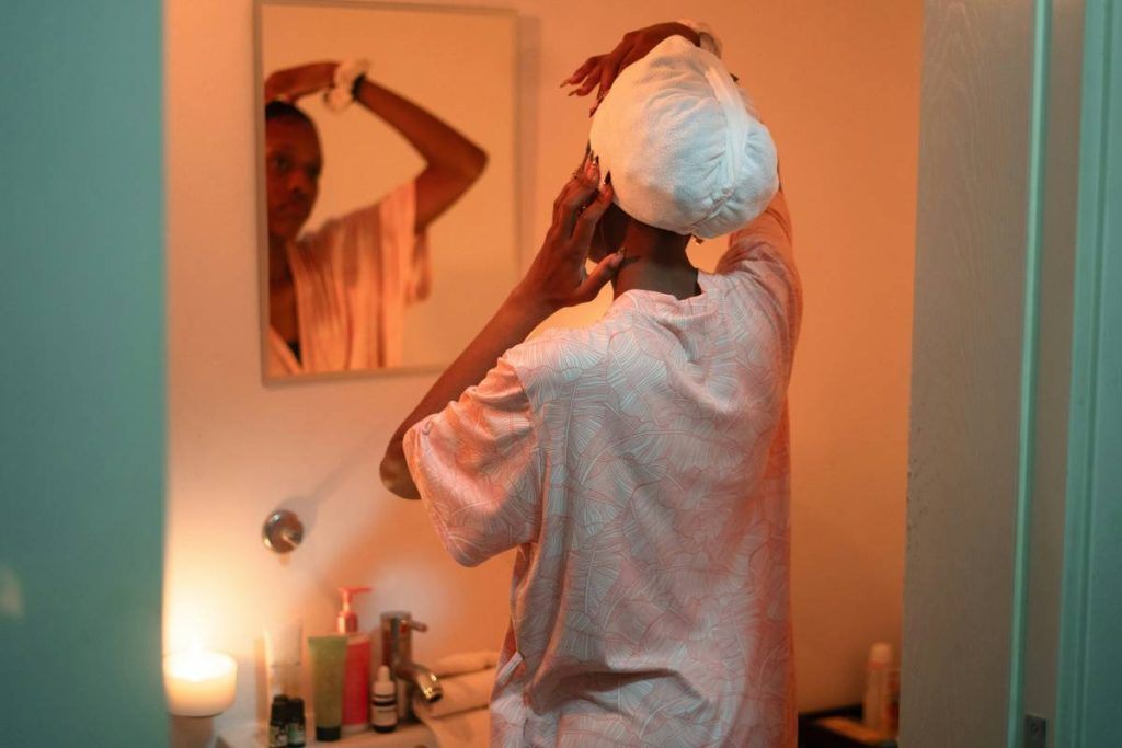Leave-In Conditioner: Your Hair’s Secret Weapon for Frizz-Free, Healthy Locks (Even on Laundry Day)