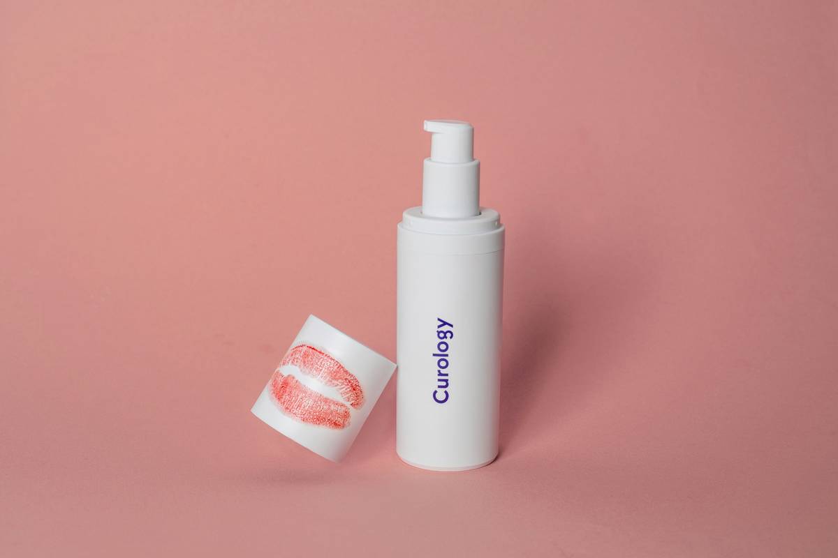 Leave-in Conditioner Mist: The Secret Weapon for Frizz-Free, Hydrated Hair (Even on Your Worst Days)