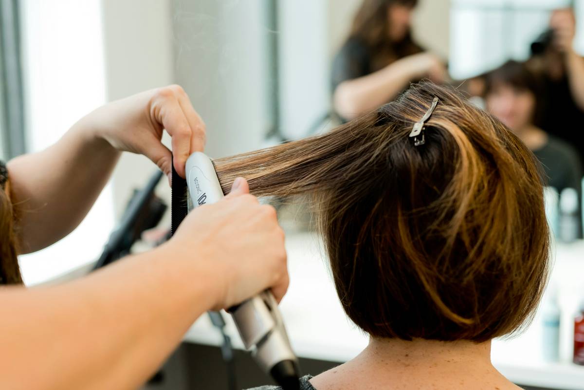 Leave-In Conditioners: Your Secret Hair Style Solution for Frizz, Damage & All-Day Manageability