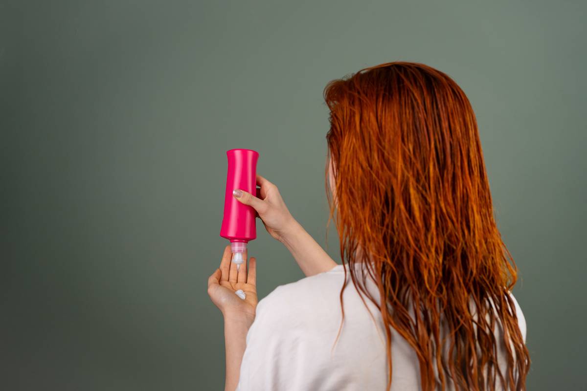 The Ultimate Guide to Leave-In Conditioner Spray: Hydrate, Protect & Transform Your Hair Without the Rinse