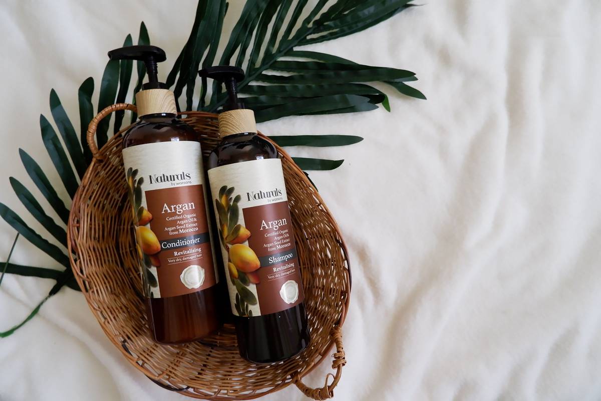 What Is a Hair Leave-In Solution—and Why Your Strands Are Begging for One